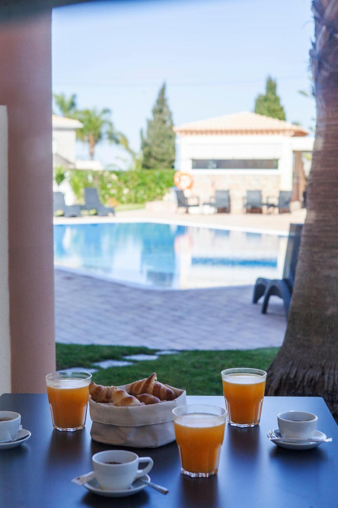 Atalaia Sol Aparthotel - Tennis & Heated Pool In Winter ラゴス エクステリア 写真